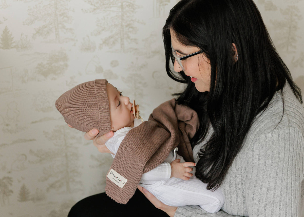 Luxe - 100% Organic Cotton Knit Blanket + Hat Boxed Gift Set