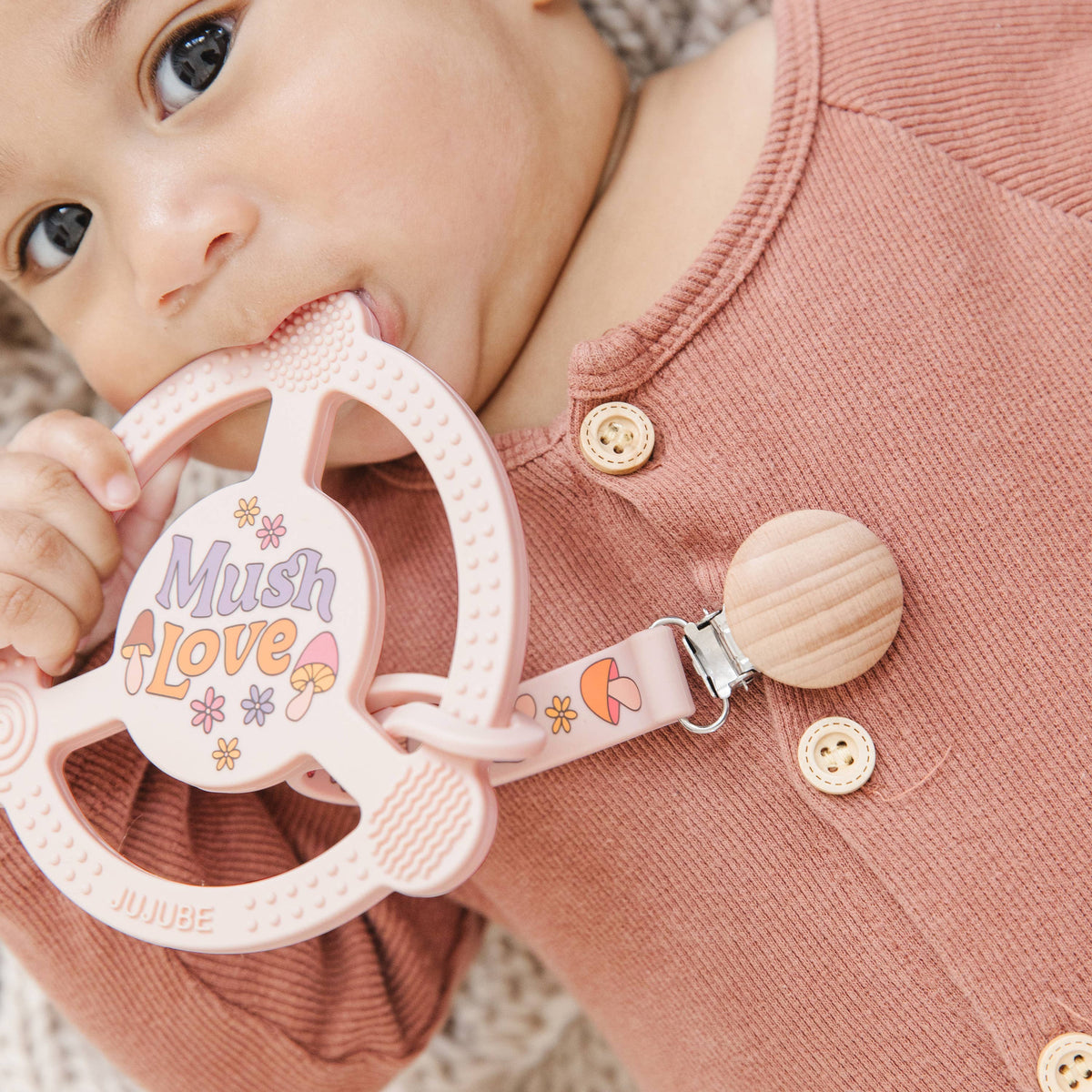 Silicone Teether Ring with Detachable Clip Mushy Love