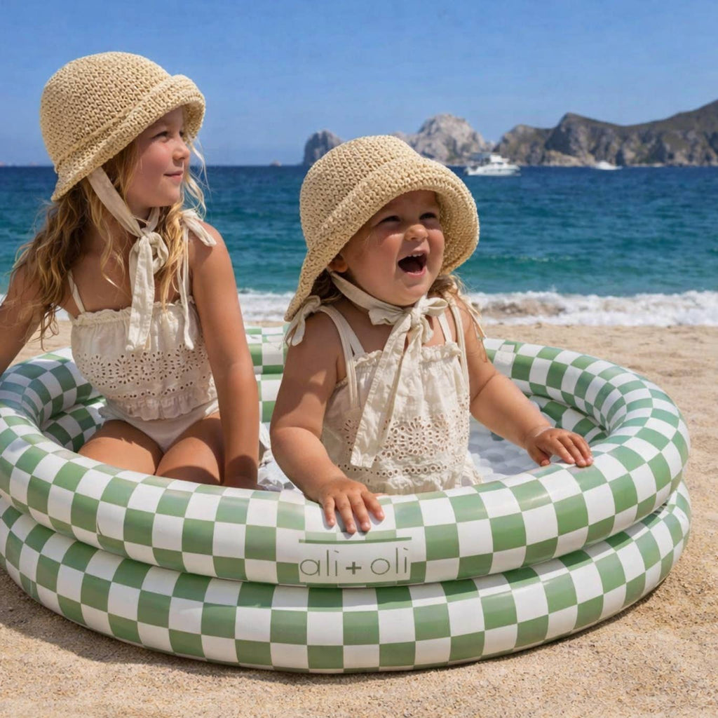 Ali+Oli Two-Ring Inflatable Kiddie Pool (Green Checkers)
