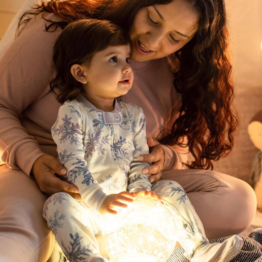 Snowflake Flurries Organic Cotton Two-Piece Pajamas