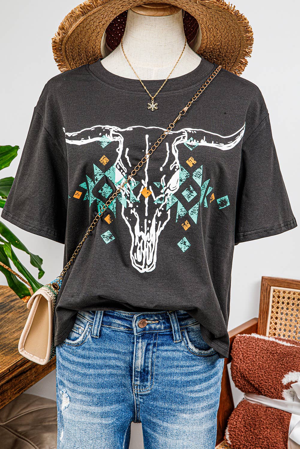 Vintage Western Bull Head Skull Turquoise Graphic T Shirt