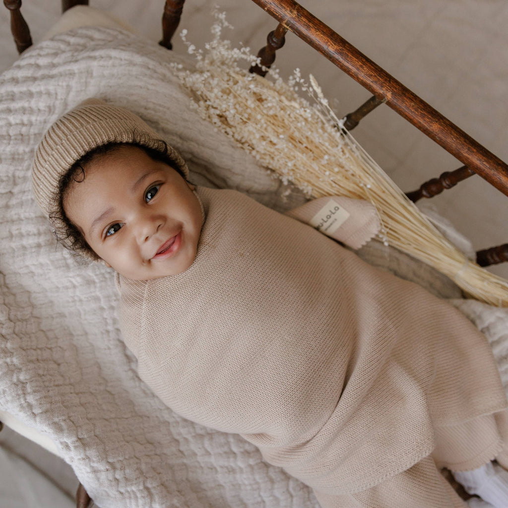 Luxe - 100% Organic Cotton Knit Blanket + Hat Boxed Gift Set
