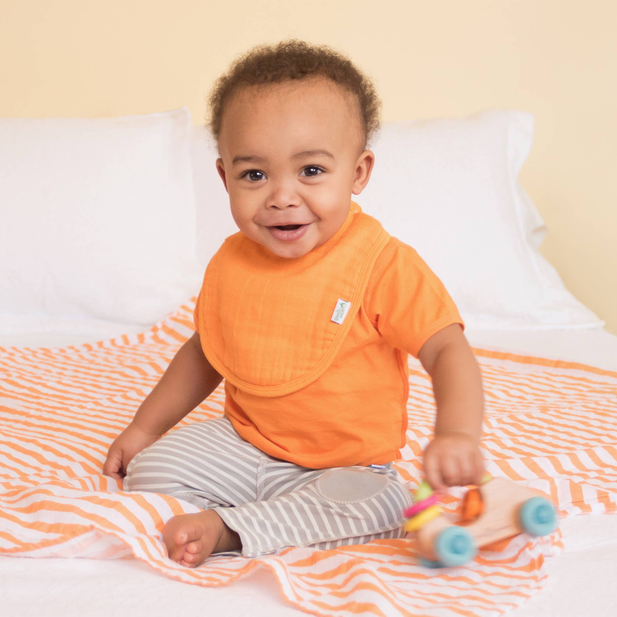 Muslin Bibs - 5 pack